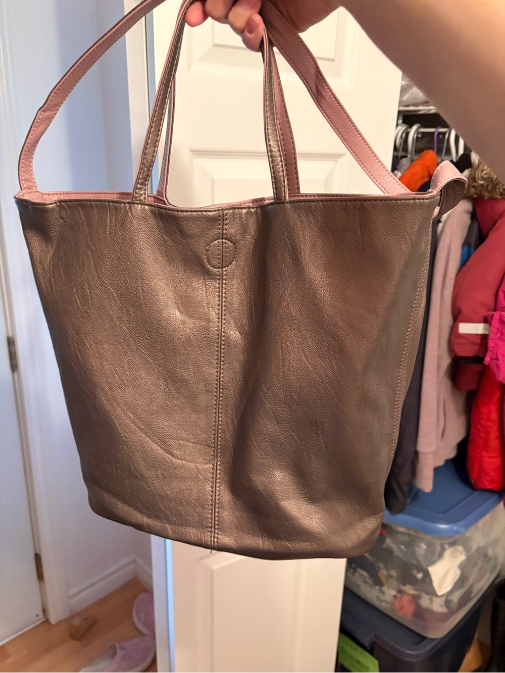 Women’s Metallic Taupe Tote Bag with Pink Trim vegetal leather